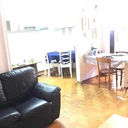 A Casa Tua 1 *